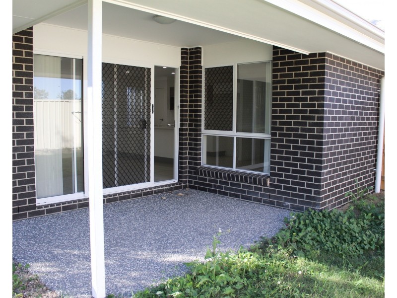 13b Spruce Street, Loganlea QLD 4131