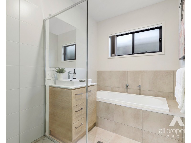 59 Angelsea Street, Greenbank QLD 4124