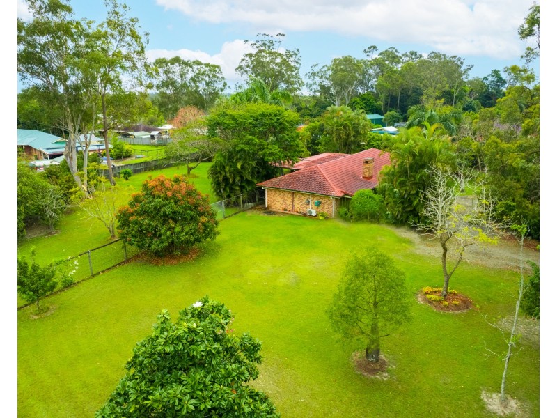 2-8 Fiddlewood Court, Park Ridge QLD 4125