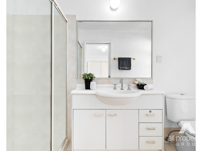 16 Rivergum Place, Calamvale QLD 4116