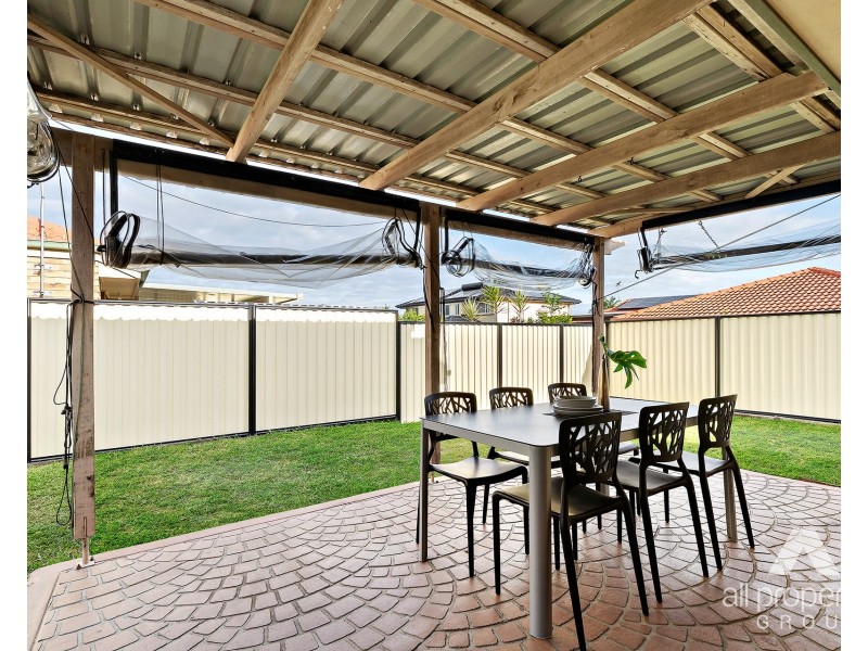 16 Rivergum Place, Calamvale QLD 4116