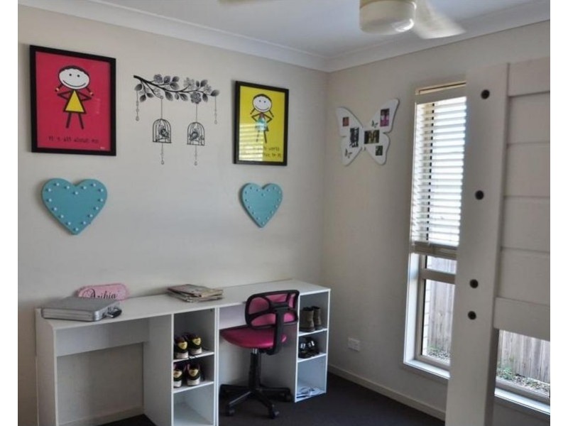 20 Pepper Tree Drive, Holmview QLD 4207