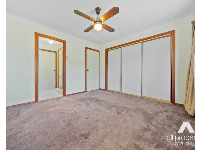 22 Cresthill Avenue, Regents Park QLD 4118