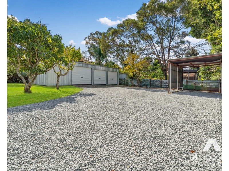 22 Cresthill Avenue, Regents Park QLD 4118