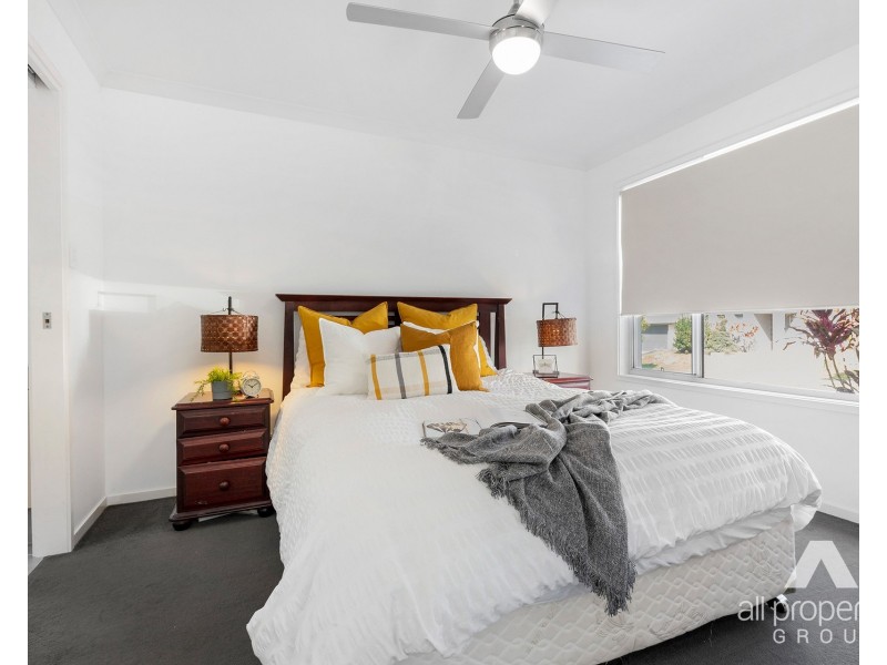 7 Cahill Crescent, Collingwood Park QLD 4301