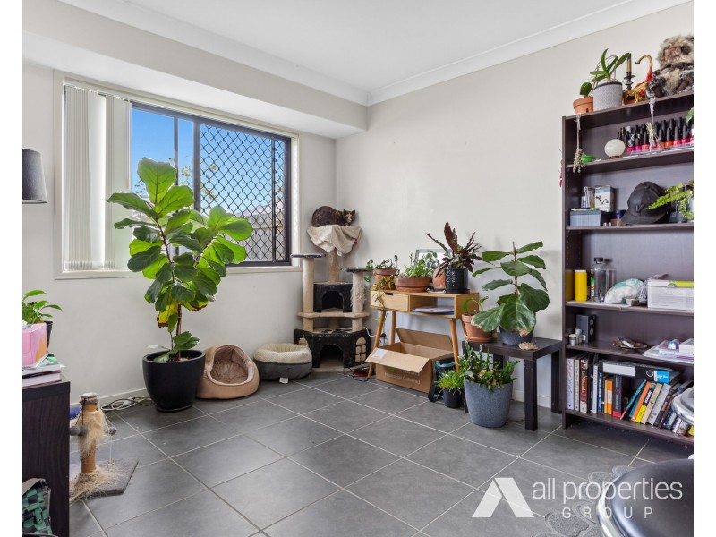 2/7 Foster Circuit, Hillcrest QLD 4118