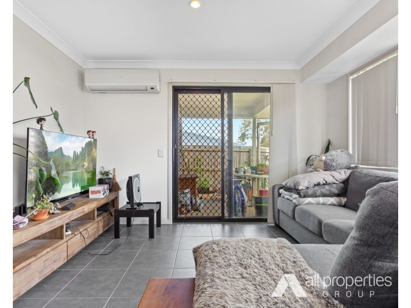2/7 Foster Circuit, Hillcrest QLD 4118