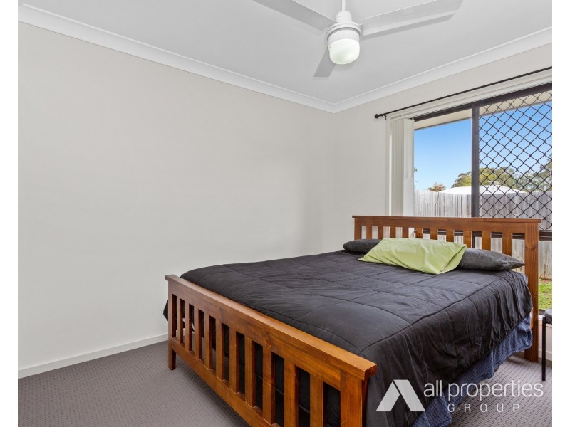 2/7 Foster Circuit, Hillcrest QLD 4118