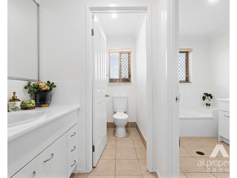 1 Flagstone Way, Berrinba QLD 4117