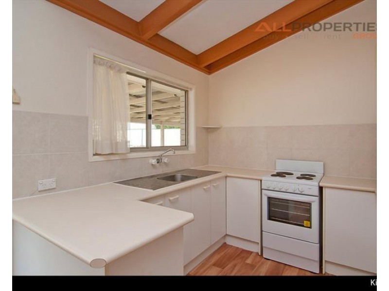 32 Vergulde Road, Regents Park QLD 4118