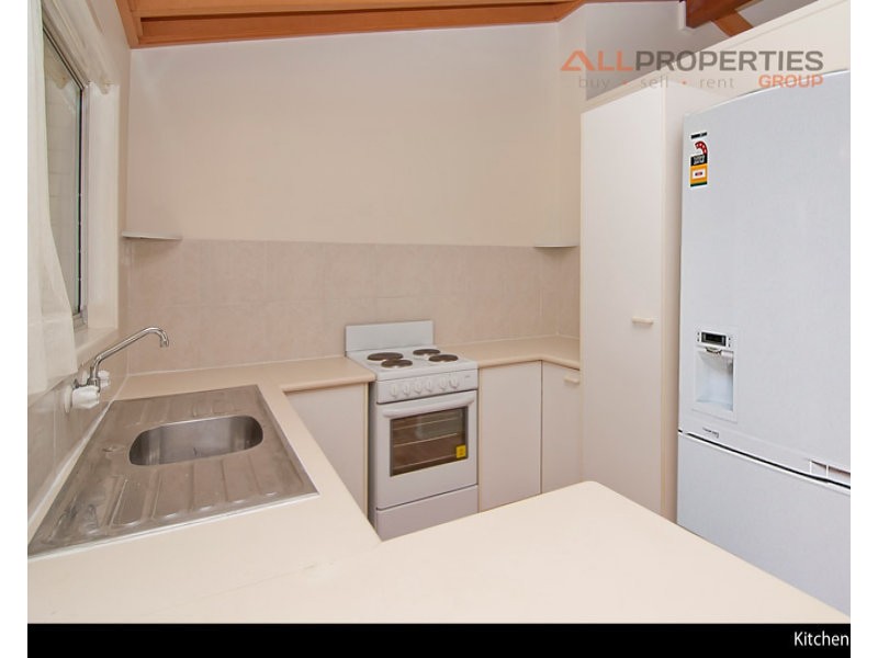 32 Vergulde Road, Regents Park QLD 4118