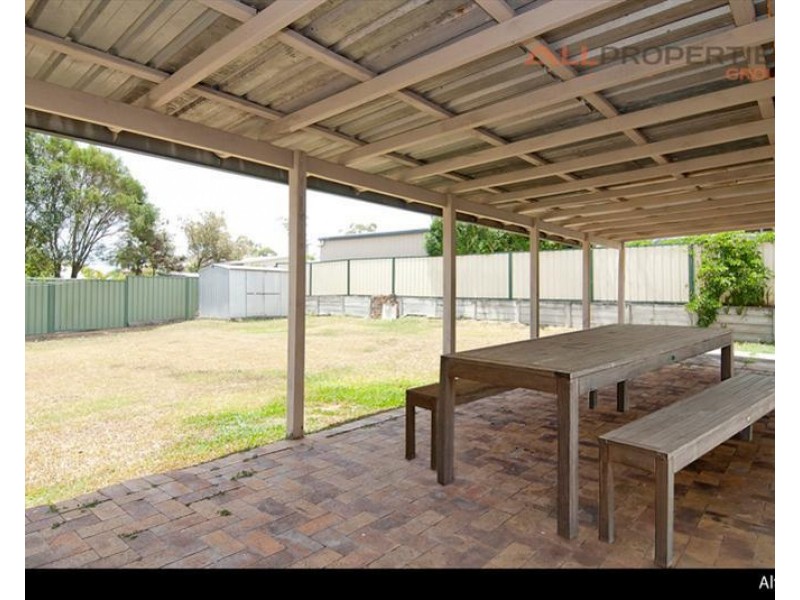 32 Vergulde Road, Regents Park QLD 4118