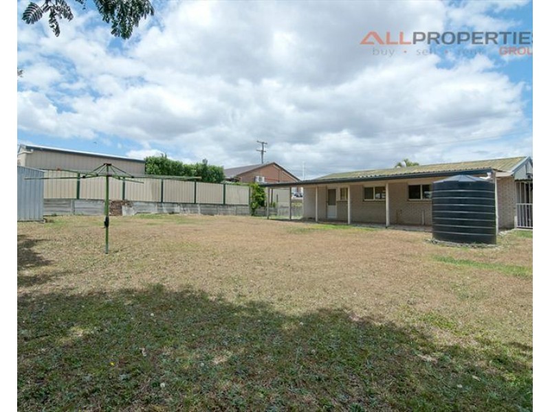 32 Vergulde Road, Regents Park QLD 4118