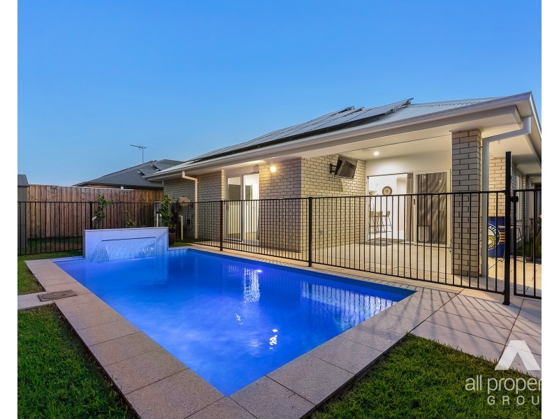 8 Hedge Lane, Greenbank QLD 4124