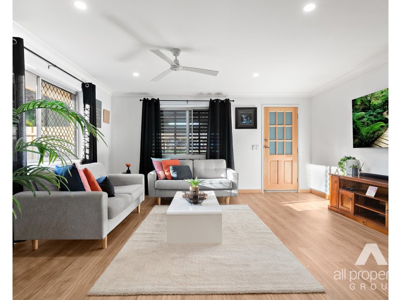 28 Springfield Crescent, Daisy Hill QLD 4127