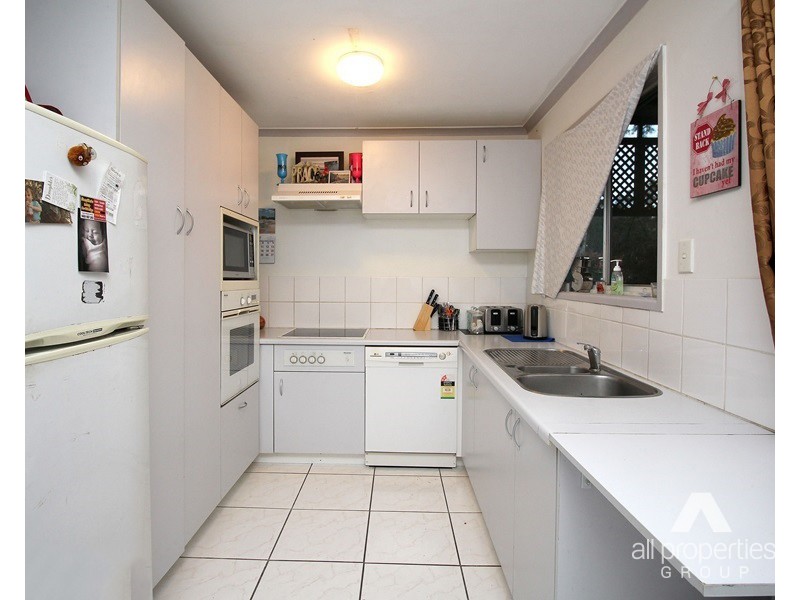 38 Strathallen Drive, Boronia Heights QLD 4124
