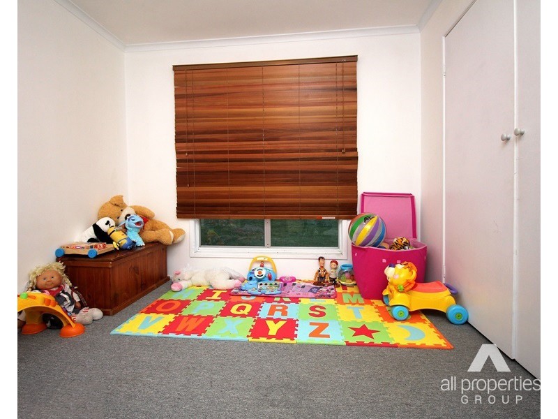 38 Strathallen Drive, Boronia Heights QLD 4124
