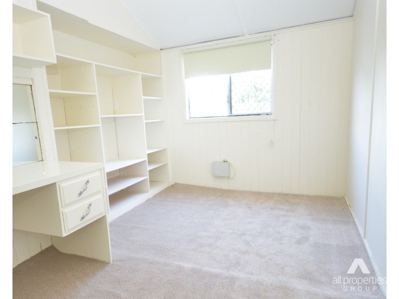 28 Moffatt Street, Ipswich QLD 4305