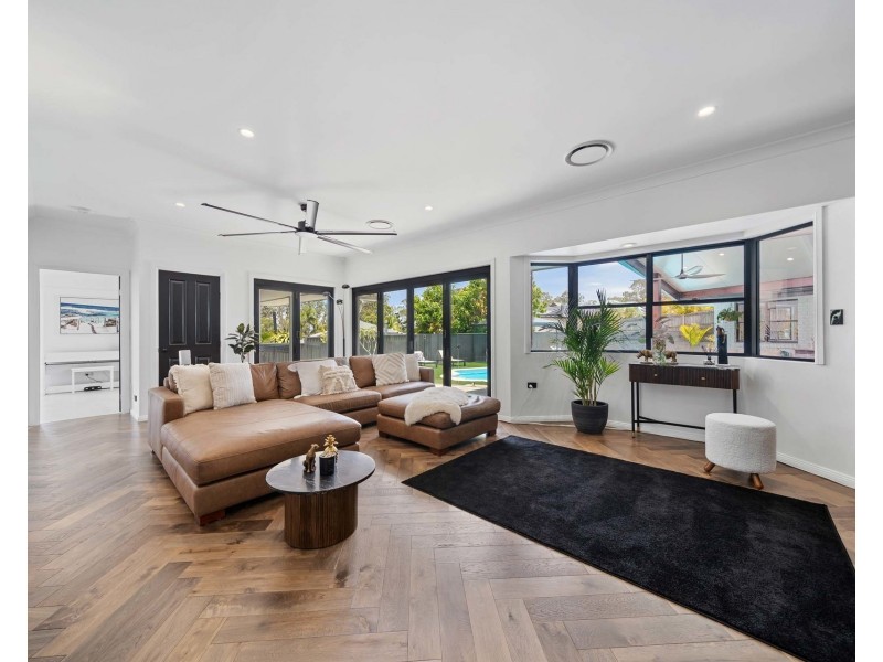 8 Hoylake Court, Cornubia QLD 4130