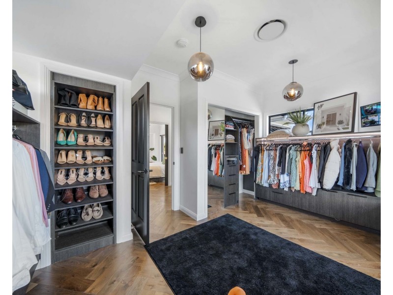 8 Hoylake Court, Cornubia QLD 4130