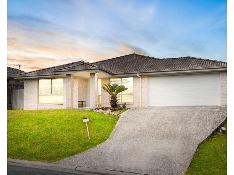33 Barcombe Drive, Berrinba QLD 4117