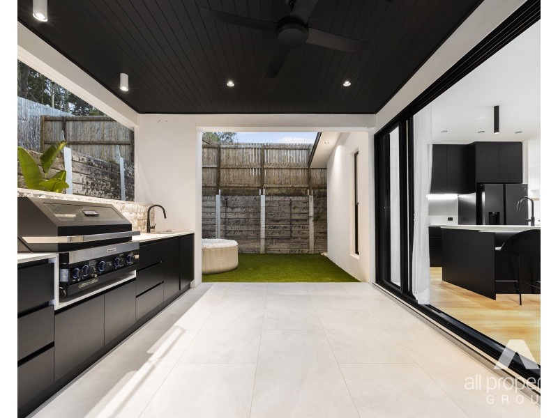 32 Falco Drive, Bahrs Scrub QLD 4207