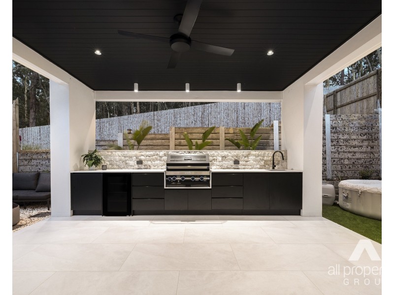 32 Falco Drive, Bahrs Scrub QLD 4207