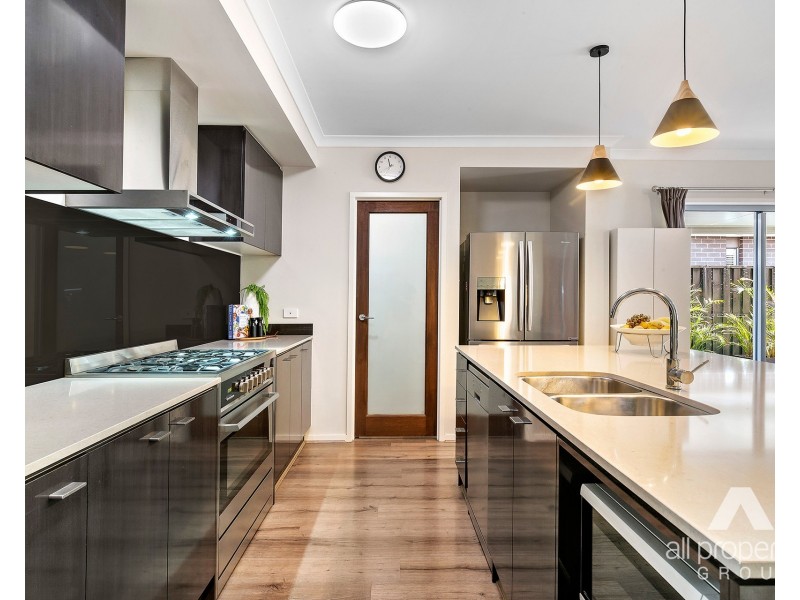 431 Gainsborough Drive, Pimpama QLD 4209