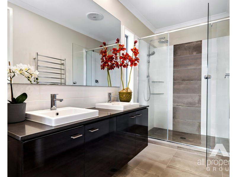 431 Gainsborough Drive, Pimpama QLD 4209