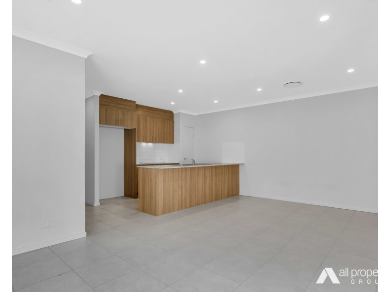 24 Ranchwood Avenue, Browns Plains QLD 4118