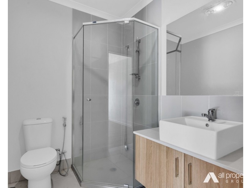 24 Ranchwood Avenue, Browns Plains QLD 4118