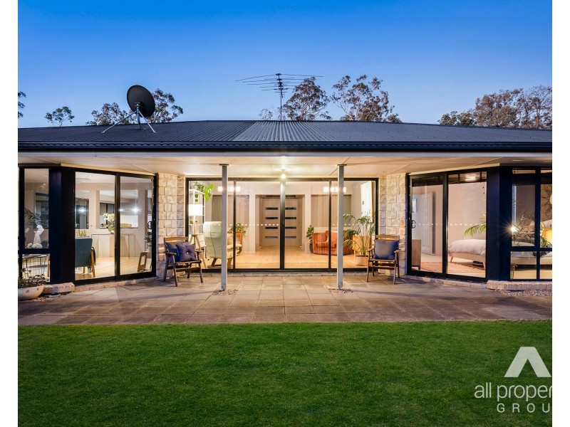 56-58 Jabiru Avenue, Greenbank QLD 4124