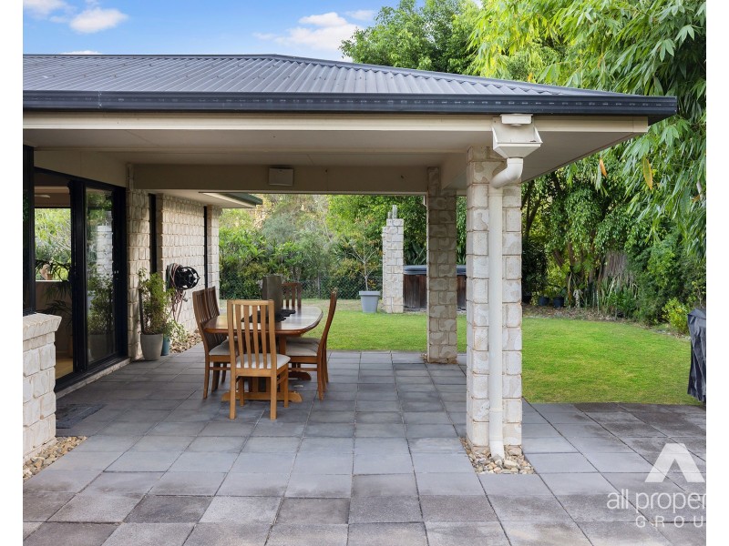 56-58 Jabiru Avenue, Greenbank QLD 4124