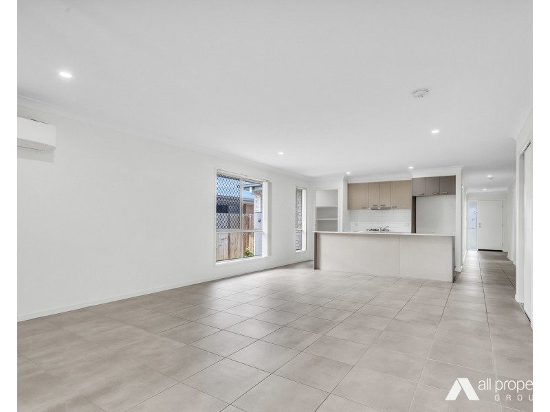 40 Mount Edwards Street, Park Ridge QLD 4125