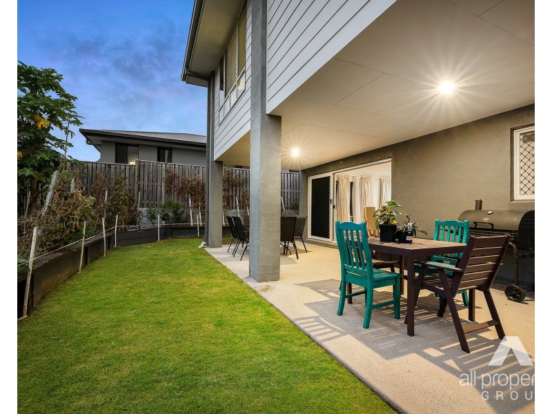 6 Longstaff Crescent, Pimpama QLD 4209