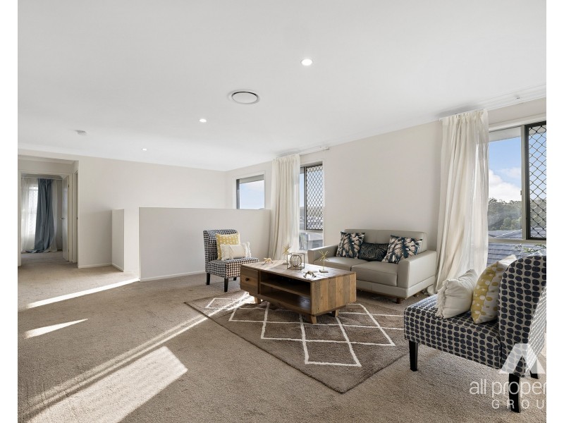 6 Longstaff Crescent, Pimpama QLD 4209