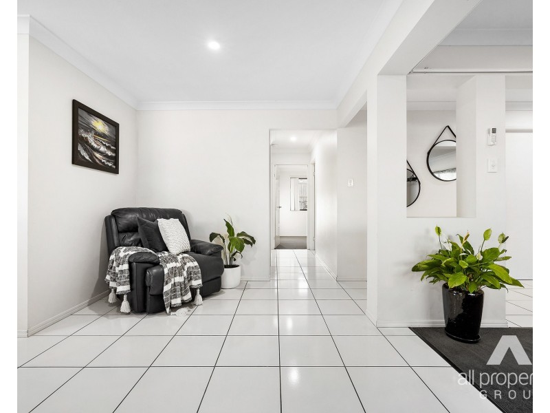 14 Marigold Avenue, Regents Park QLD 4118