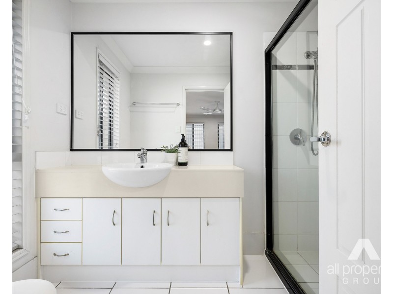 14 Marigold Avenue, Regents Park QLD 4118