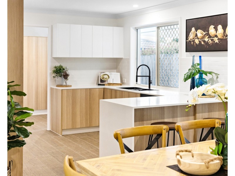 27 Redgum Drive, Regents Park QLD 4118