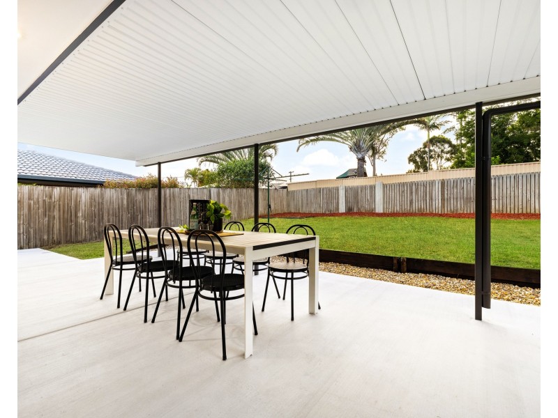 27 Redgum Drive, Regents Park QLD 4118