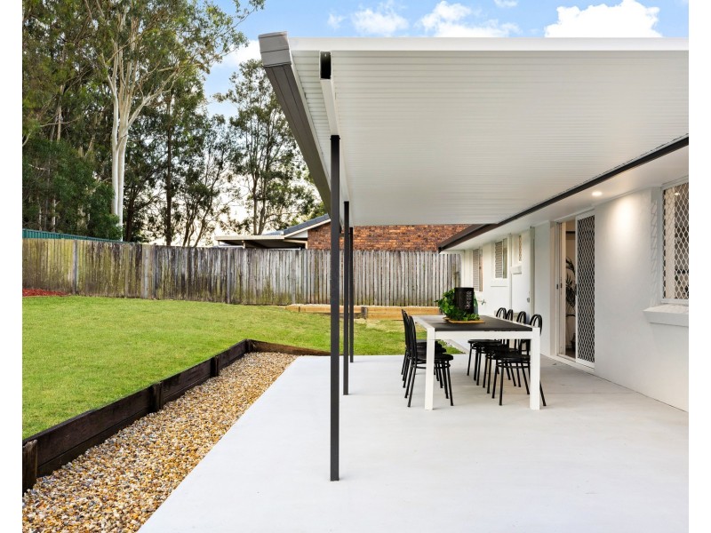 27 Redgum Drive, Regents Park QLD 4118