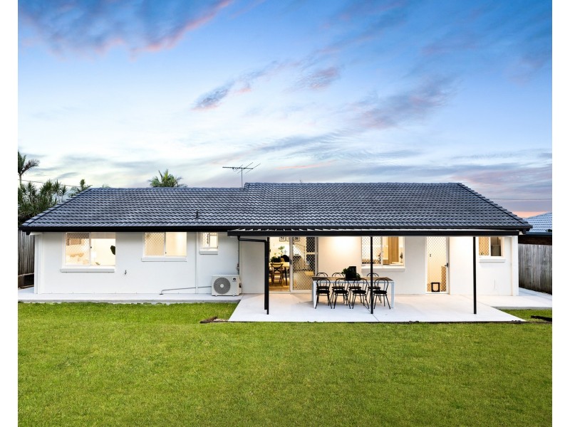 27 Redgum Drive, Regents Park QLD 4118