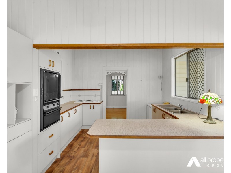 77 Talinga Drive, Park Ridge QLD 4125