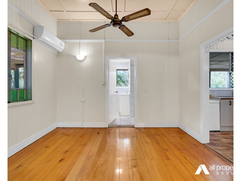 77 Talinga Drive, Park Ridge QLD 4125