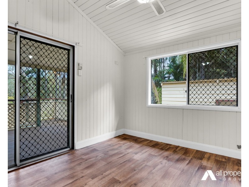 77 Talinga Drive, Park Ridge QLD 4125