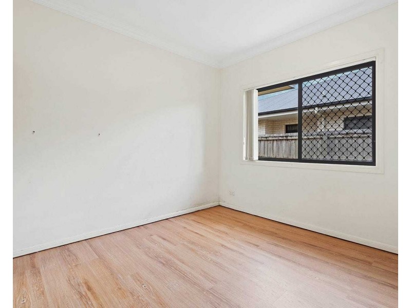 30 Maryland Drive, Regents Park QLD 4118