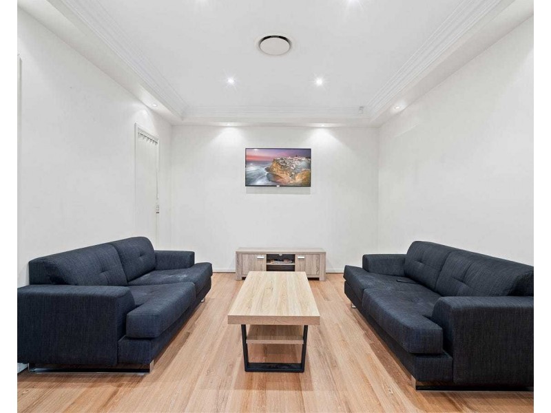 30 Maryland Drive, Regents Park QLD 4118