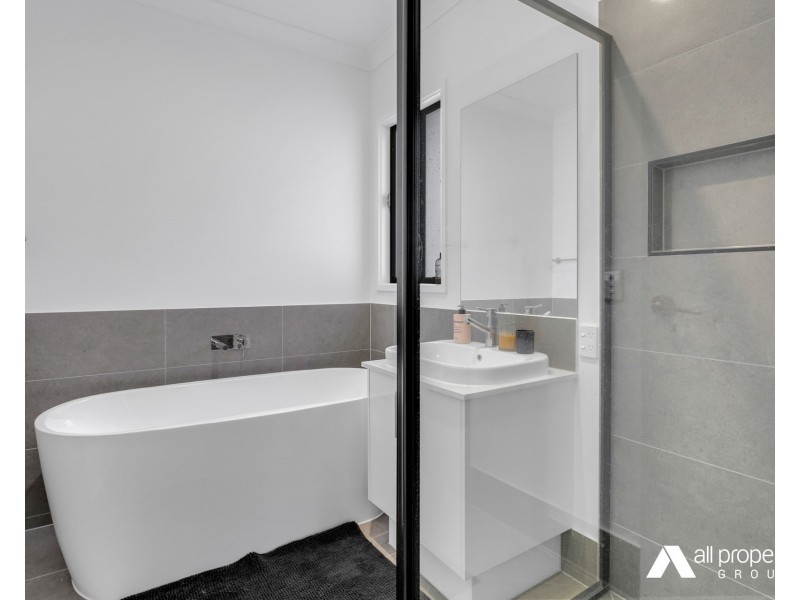 12 Notlob Court, Greenbank QLD 4124