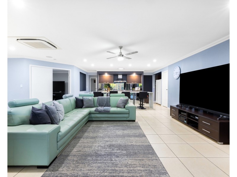 251-257 Equestrian Drive, New Beith QLD 4124