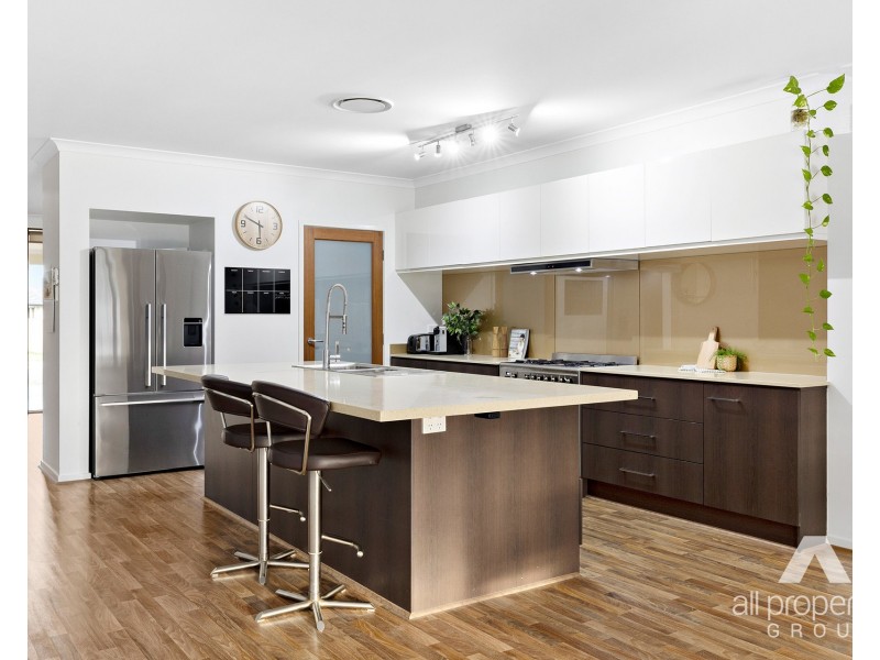 24 Summerview Avenue, Yarrabilba QLD 4207